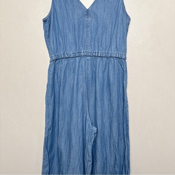 GAP Womens Large Vneck Sleeveless Chambray Capri Romper - Picture 12 of 14